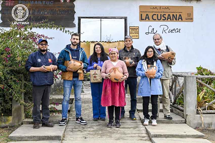 mujeres alfareras de Huancas